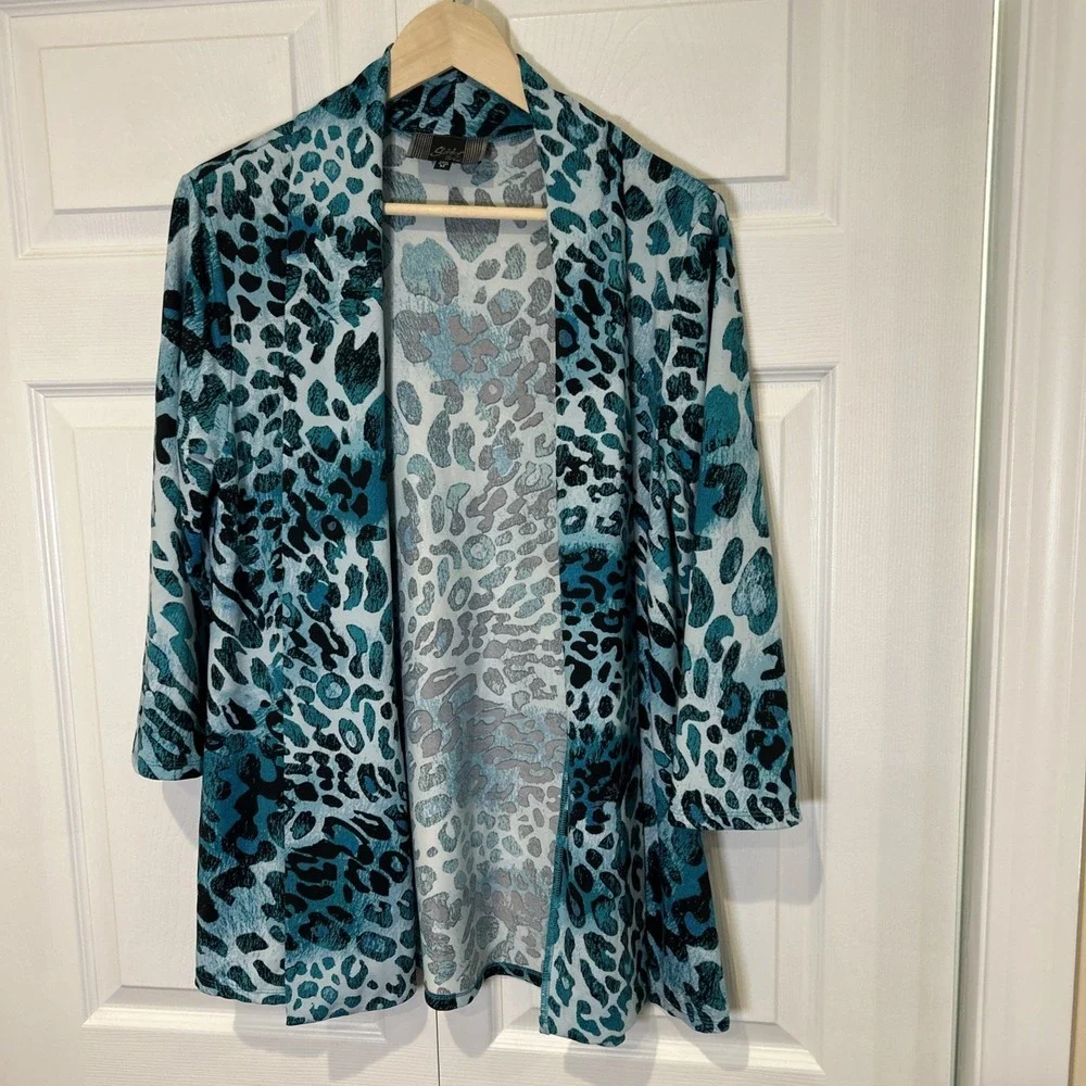 Slinky Brand Womens Twinset Blue Travel Set Top M Animal Print Cardigan Tank - Picture 9 of 11